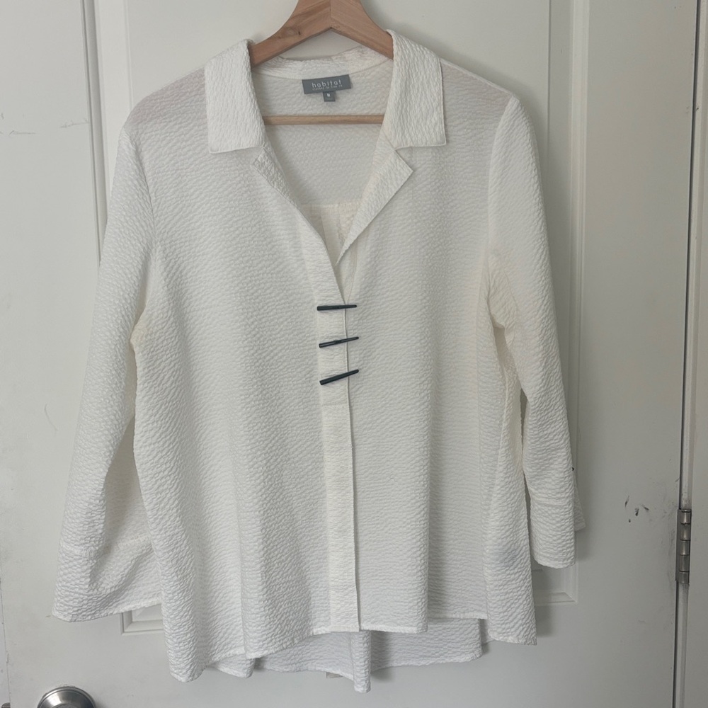 Habitat crinkle/seersucker top size medium